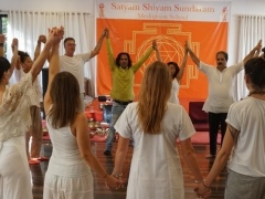 Group-Rituals-100-Hours-Meditation-Teacher-Training-india